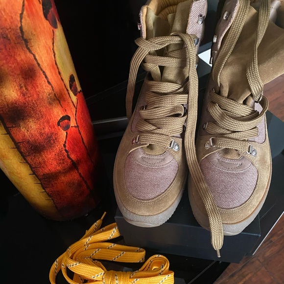 BRAND NEW Isabel Marant BASKETS BRENDTY Boots. 10.5/11. Tag is 11.  Color khaki - Picture 5 of 9